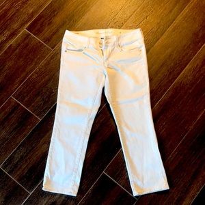American Eagle White crop jeans
